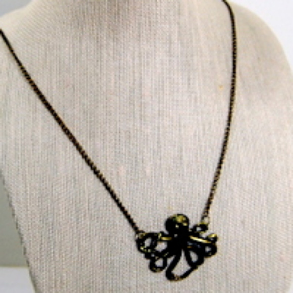 Kraken Octopus Creature of the Sea Necklace - Picture 4 of 4